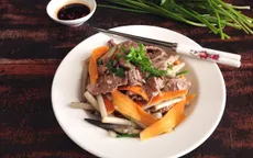 Thơm ngon thịt bò xào ngó sen