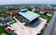 Hà Nội: Nhà hát trăm tỷ xây dở, bỏ không