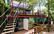 Biến xe buýt thành nhà ở có sân thượng