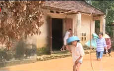 Thi công đường dở dang, người dân sống trong biển nước