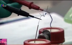 Sạc pin bằng… một thìa đường