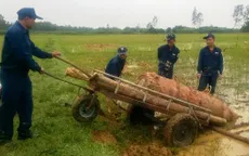 Tháo dỡ thành công quả bom nặng gần 1 tấn ở Hà Tĩnh