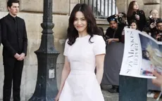 Song Hye Kyo đẹp rạng ngời tại Paris Fashion Week