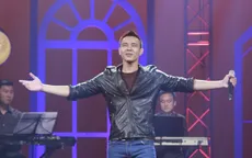 Đông Hùng đa phong cách trong Nghệ sỹ tháng
