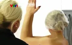 Nhuộm da ngăm đen - trào lưu của giới trẻ Anh