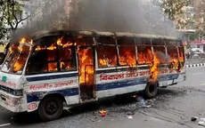 Bangladesh: Xe bus bị ném bom xăng, hơn 20 người thương vong