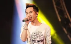 Thí sinh nhỏ tuổi nhất chia tay 'Học viện ngôi sao 2015'