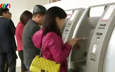 Sau vụ mất tiền trong tài khoản, các ngân hàng cam kết đảm bảo cho chủ thẻ