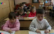 Thỏa thuận đình chiến của Ukraine giúp các em nhỏ yên tâm tới trường