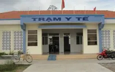 Trạm y tế tại Bến Tre bỏ không vì chờ thủ tục