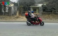 TP. HCM: Hàng nghìn người đi xe máy về quê ăn Tết