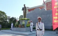 Khánh thành tượng đài Bác Hồ với Công an nhân dân