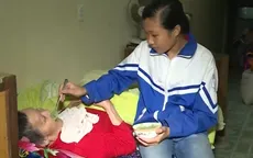 Ước mơ trở thành bác sĩ của cô bé mồ côi
