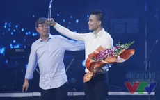 Hoài Lâm vắng mặt khi nhận giải thưởng Bài hát yêu thích
