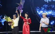 "Thời hoa đỏ" ẵm giải Bài hát yêu thích nhất tháng 8