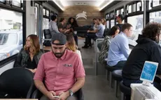 Lombard Express - Xe bus thông minh kết nối wifi