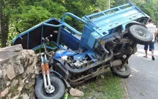 Bà Rịa - Vũng Tàu: Lật xe trên núi, 12 người bị thương