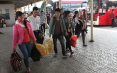 Điểm báo sáng 15/2: "Vã mồ hôi" trở lại thành phố sau dịp nghỉ Tết
