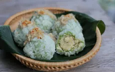 Đi tìm hương vị bánh khúc "vạn người mê" của Hà Nội