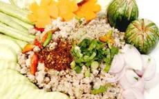 Khó quên vị cay xé lưỡi của món lạp Lào