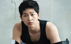 TOPTEN tung loạt ảnh nóng "bỏng tay" của Song Joong Ki