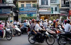 “Người trẻ nhất đi khắp thế gian” khuyên du khách nên đến Hà Nội
