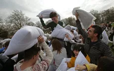 "Vui hết gas" với đại chiến gối thế giới