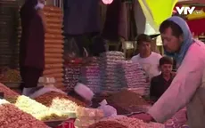 Dù khó khăn, người dân Afghanistan vẫn mua sắm nhu yếu phẩm cho lễ Eid al-Fitr