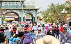 Lãnh đạo UBND TP Bạc Liêu: Cổng chùa biến thành chợ là... bình thường