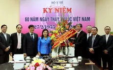 Đồng chí Đinh Thế Huynh thăm Bộ Y tế nhân kỷ niệm 61 năm ngày Thầy thuốc Việt Nam