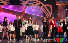 Dàn MC trẻ rộn ràng hát mừng sinh nhật VTV3 tuổi 20