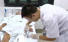 Vụ việc đau chân trái... mổ chân phải "nóng" trong tuần