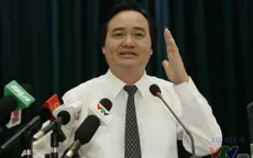 Bộ trưởng Bộ GD&ĐT đang trả lời chất vấn Quốc hội