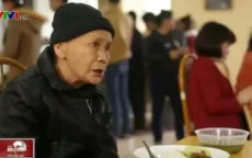 Cận cảnh bữa ăn của bệnh nhân ung thư trong bệnh viện