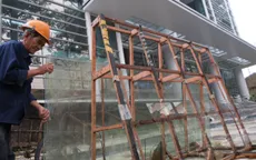 Giá kính xây dựng tăng bất thường do thiếu hụt nguồn cung