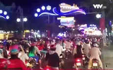 Giao thông kẹt cứng trong đêm Giáng sinh tại Cần Thơ