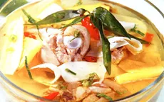Cách nấu thịt gà om măng chua ngon đúng điệu