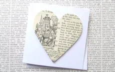 Tận dụng sách báo cũ để làm đồ handmade cực xinh