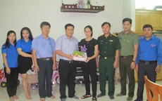Đoàn Thanh niên VTV thăm tặng quà gia đình chiến sĩ trên máy bay CASA 212 gặp nạn