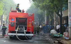 Cháy chợ thực phẩm An Đông, hàng trăm tiểu thương bỏ chạy