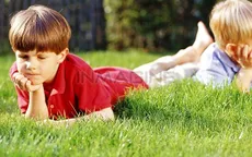 Cha mẹ nên làm gì khi con cái bất hòa?