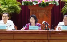 Chủ tịch Quốc hội tiếp xúc cử tri TP Cần Thơ