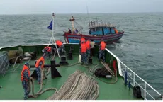 Cứu thành công 7 thuyền viên gặp nạn trên biển Bạch Long Vĩ