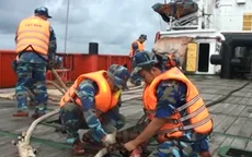 Cứu thành công 11 ngư dân gặp nạn trên biển Phú Quý