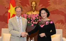 Chủ tịch Quốc hội tiếp các Đại sứ