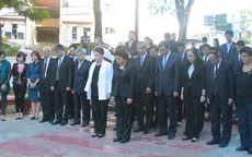 Chủ tịch Quốc hội đặt vòng hoa tại tượng đài Hồ Chí Minh ở Cuba