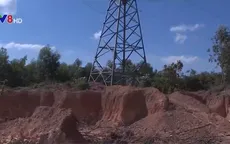 Quảng Trị: Ồ ạt khai thác đất trái phép dưới hành lang an toàn lưới điện