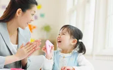 Cha mẹ nên dạy con học tiếng Anh tại nhà như thế nào?