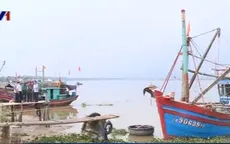 Sạt đê biển nghiêm trọng tại Thanh Hóa