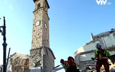 Những khoảnh khắc lay động lòng người sau trận động đất tại Italy